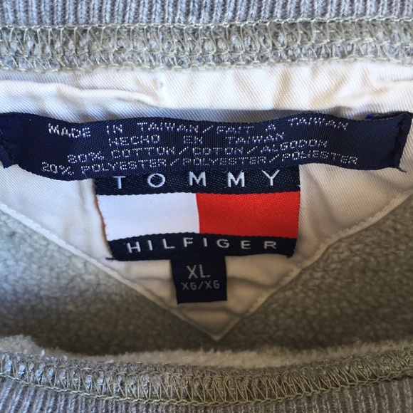 Vintage Hilfiger Spellout Crew Neck - Picture 3 of 5